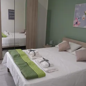 https://casa-beatrice-affittacamere-dante.sicilyhotelsitaly.net