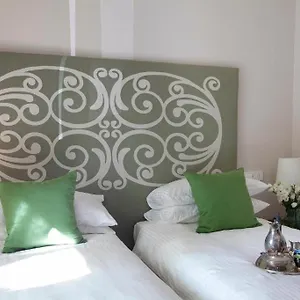 https://santamonica-guesthouse.it-romehotels.com